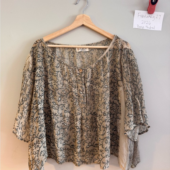 Kantha Bae Tops - Kantha Bae floral pin tuck.      Floral Beige Blouse